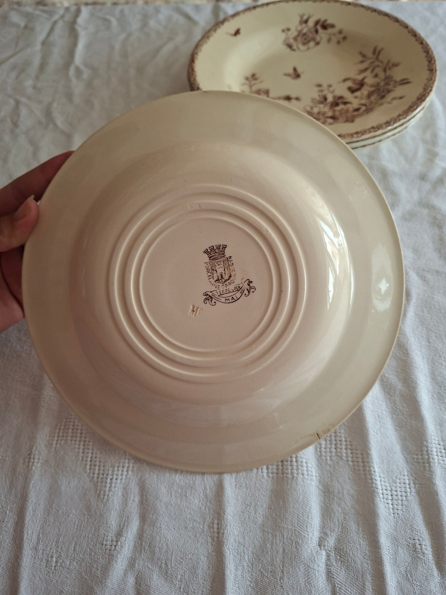 Lot de 4 assiettes creuses de la Manufacture de Gien – Modèle Mai