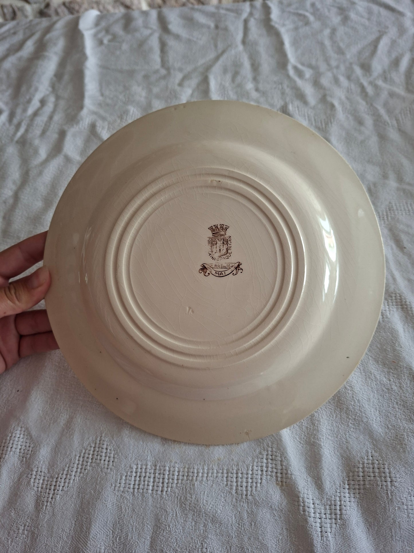 Lot de 8 assiettes plates de la Manufacture de Gien – Modèle Mai (1)