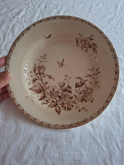 Assiette creuse de la Manufacture de Gien – Modèle Mai