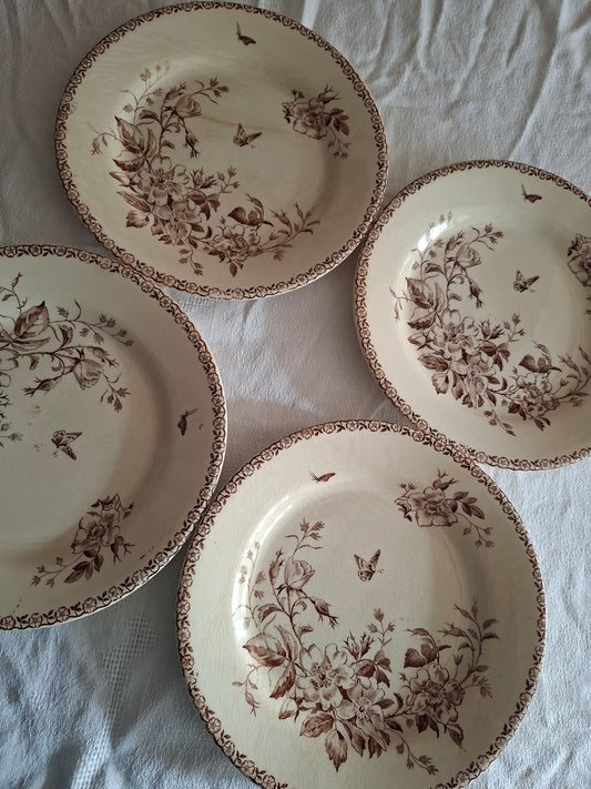 Lot de 4 assiettes plates de la Manufacture de Gien – Modèle Mai