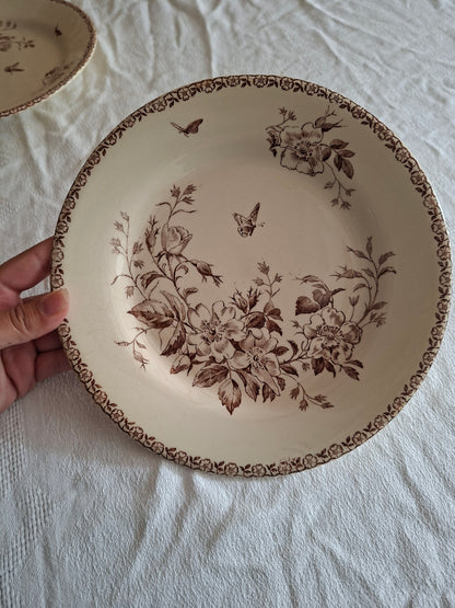 Lot de 4 assiettes plates de la Manufacture de Gien – Modèle Mai