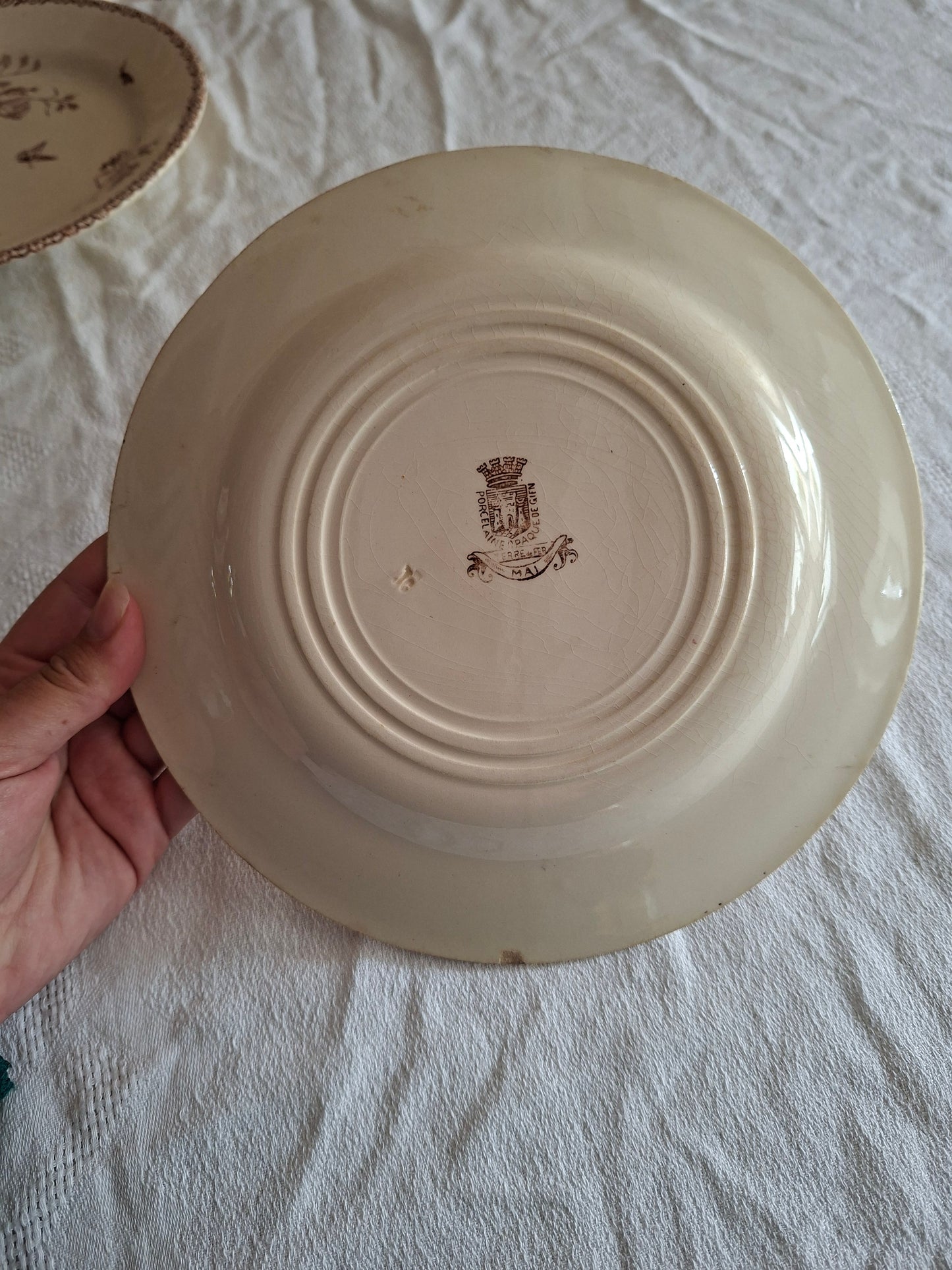 Lot de 4 assiettes plates de la Manufacture de Gien – Modèle Mai