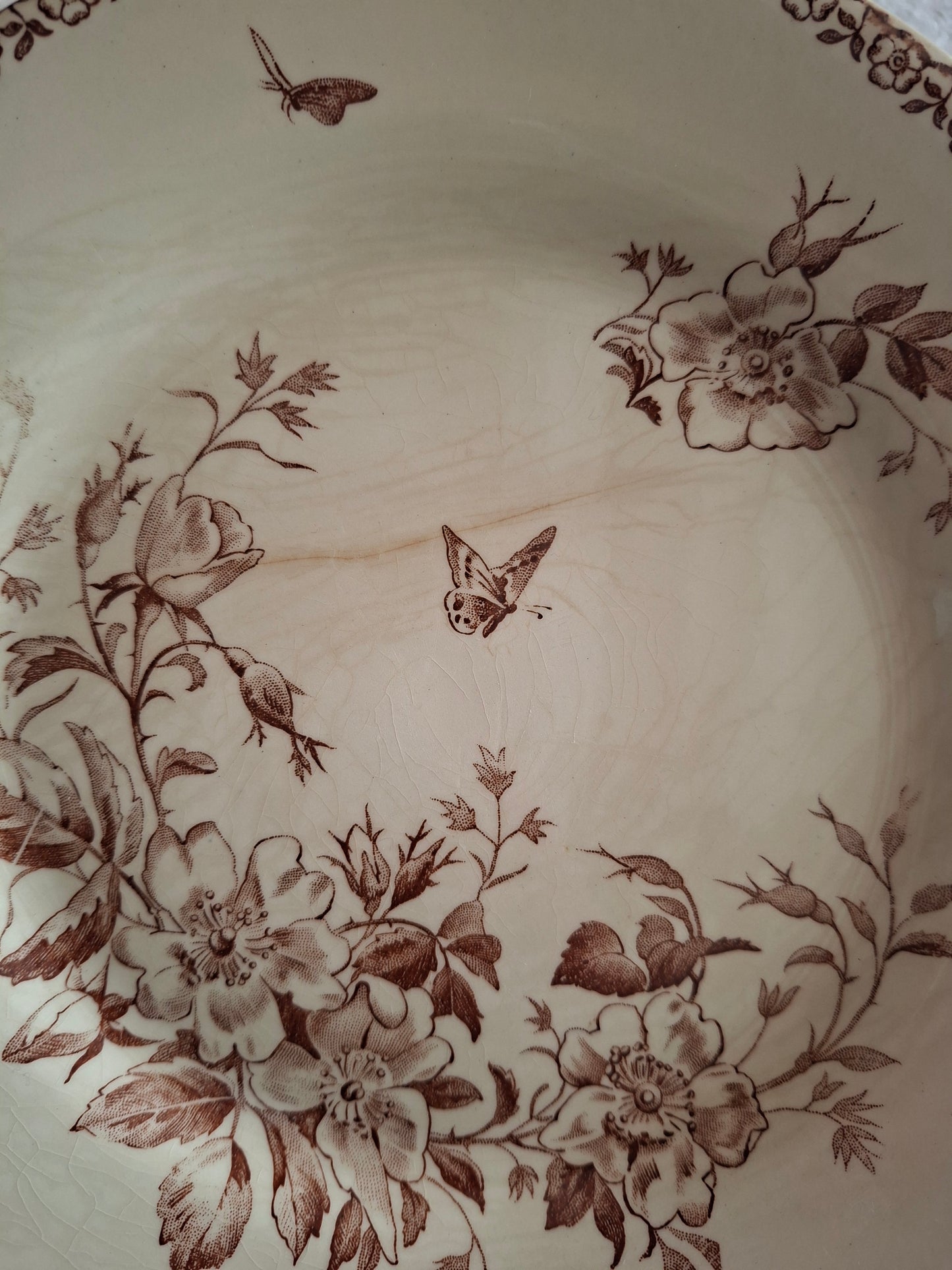 Lot de 4 assiettes plates de la Manufacture de Gien – Modèle Mai