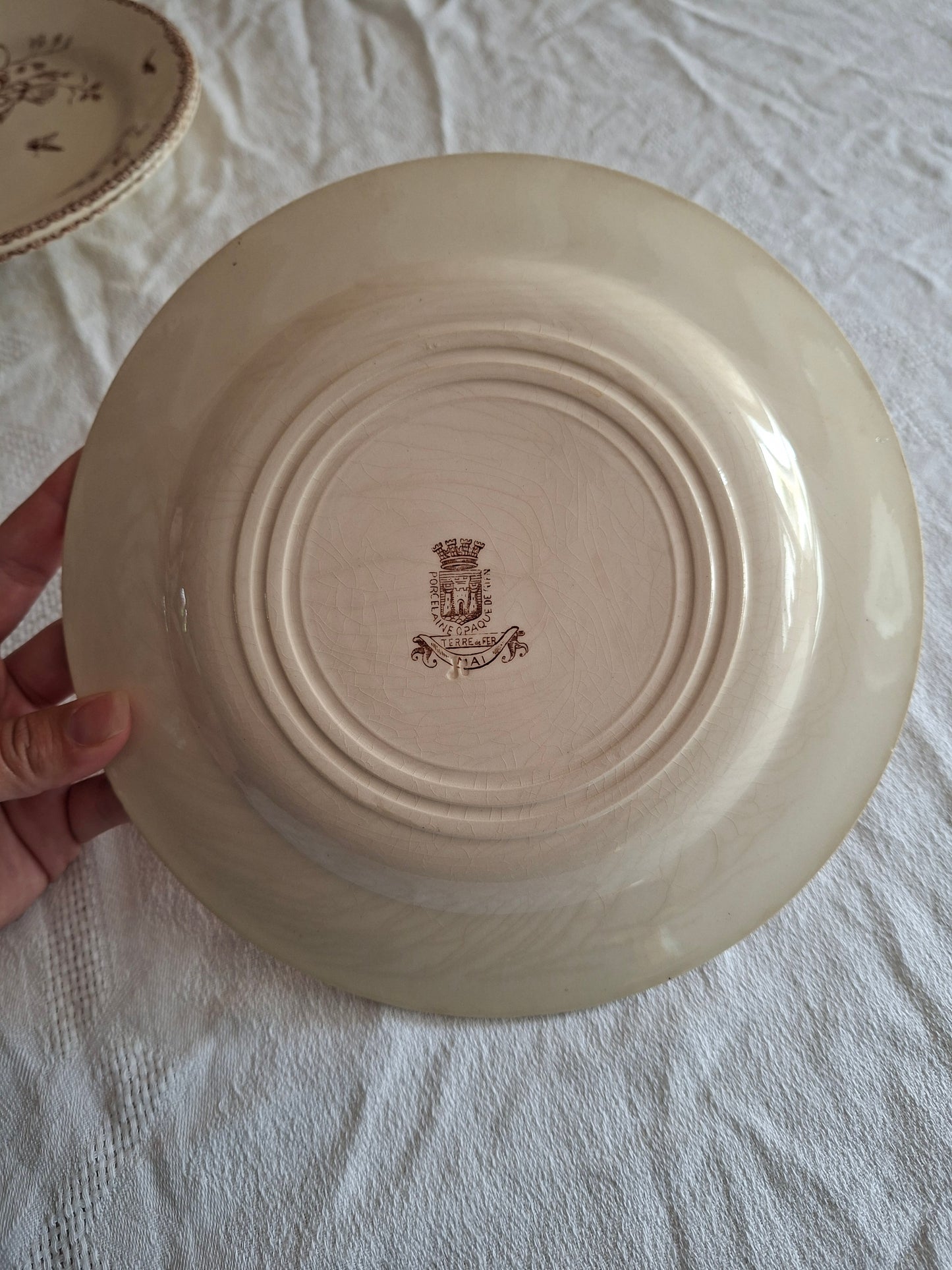 Lot de 4 assiettes plates de la Manufacture de Gien – Modèle Mai