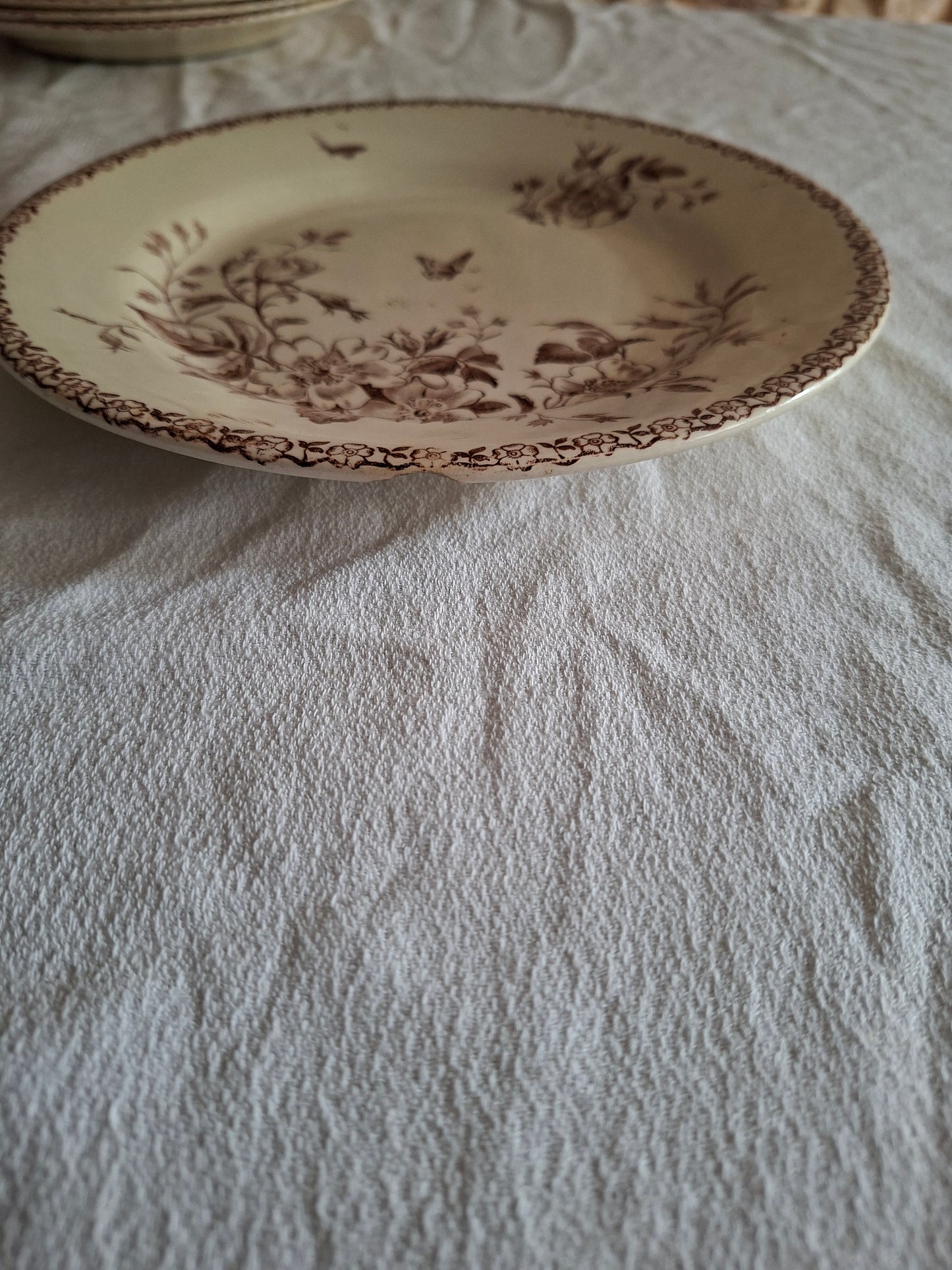 Lot de 4 assiettes plates de la Manufacture de Gien – Modèle Mai