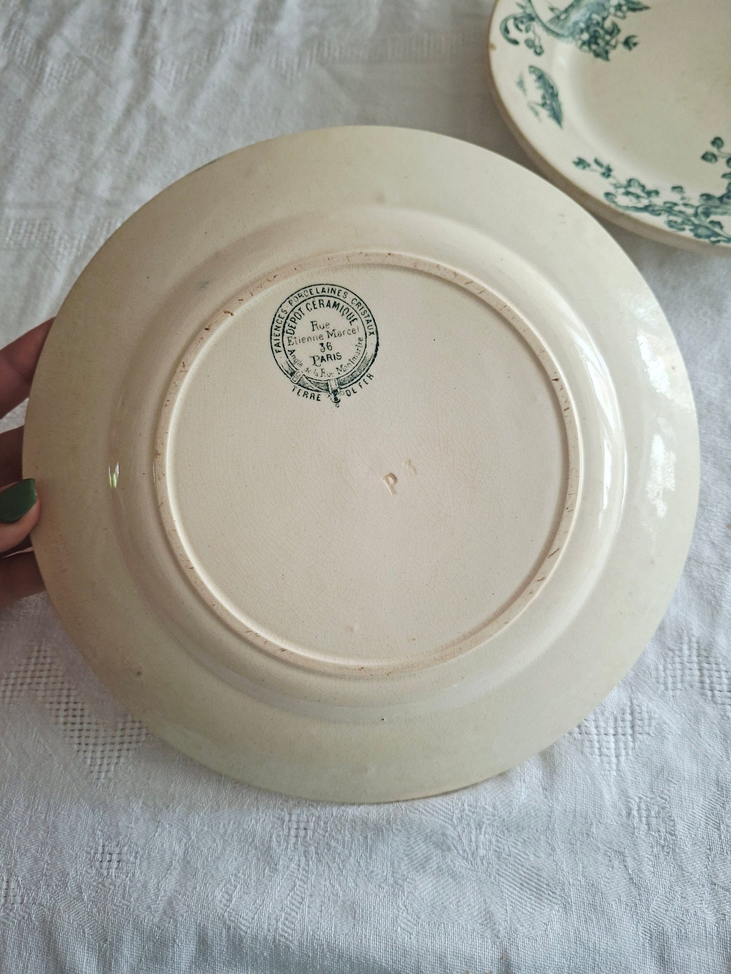 Lot de 6 assiettes plates anciennes – Mix & Match de faïenceries françaises