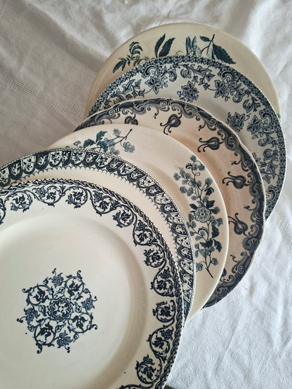 Lot de 6 assiettes plates anciennes en Terre de Fer – Dégradé de bleus nuit – Mix & Match