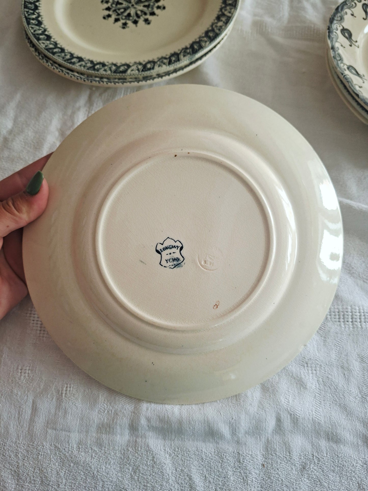 Lot de 6 assiettes plates anciennes en Terre de Fer – Dégradé de bleus nuit – Mix & Match
