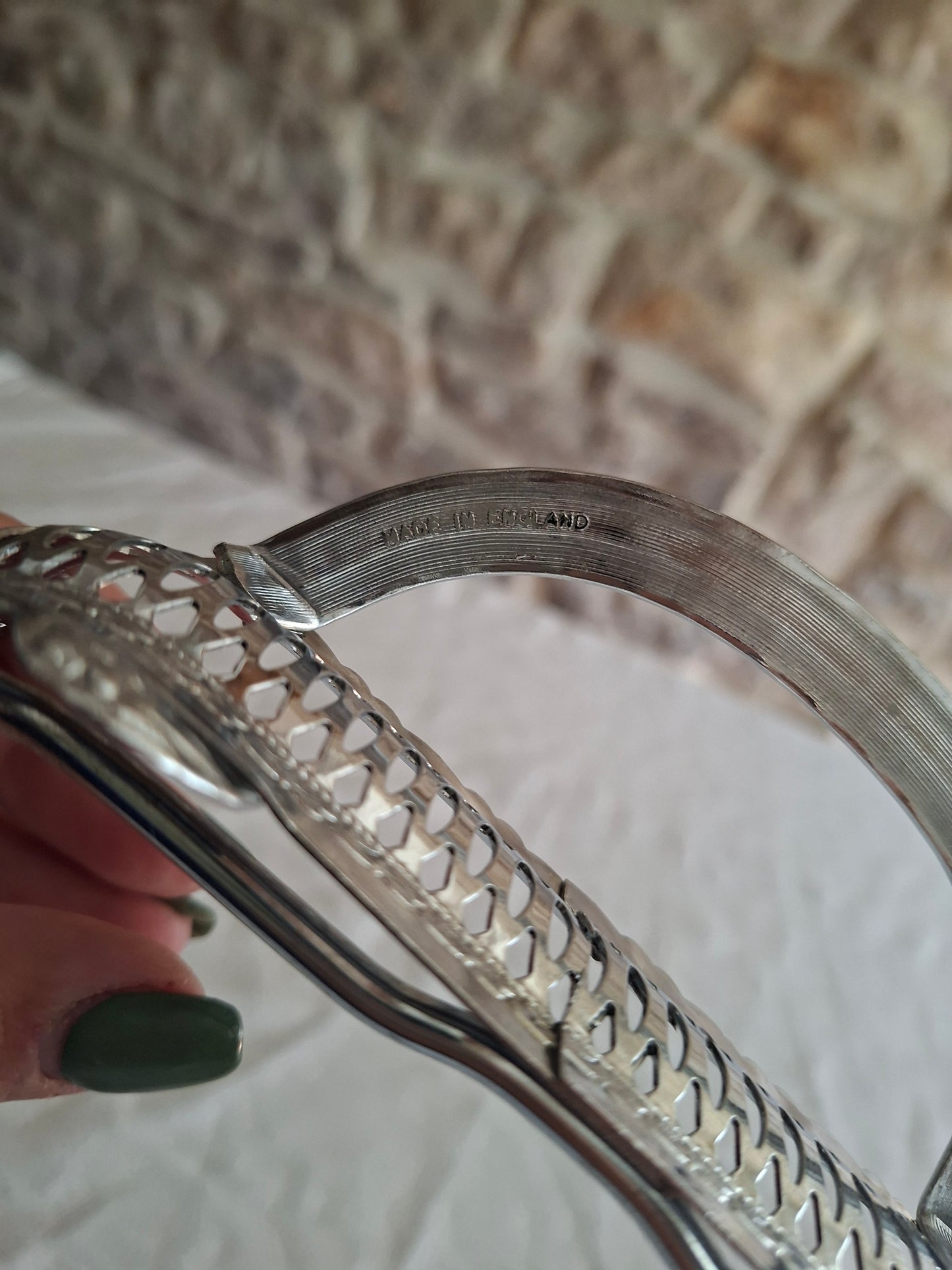 Plat de service Anchor Hocking avec support et couvercle – Made in England
