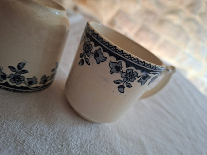 Lot de 2 tasses anciennes en Terre de Fer HB & Cie – Manufacture de Choisy-le-Roi