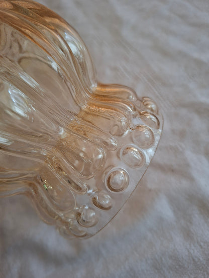 Globe de luminaire ancien en verre