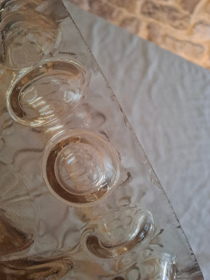 Globe de luminaire ancien en verre