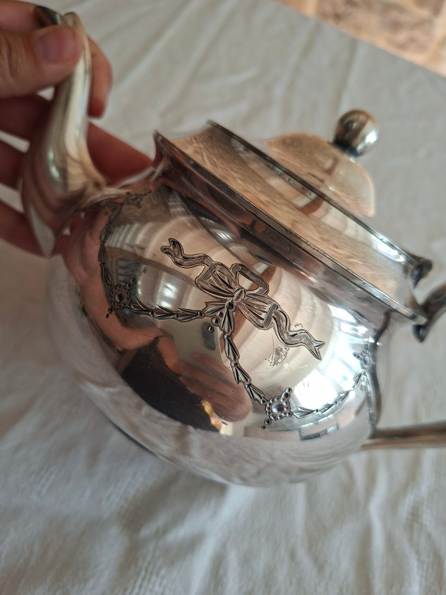 Théière ancienne en métal argenté MH & Co Martinoid