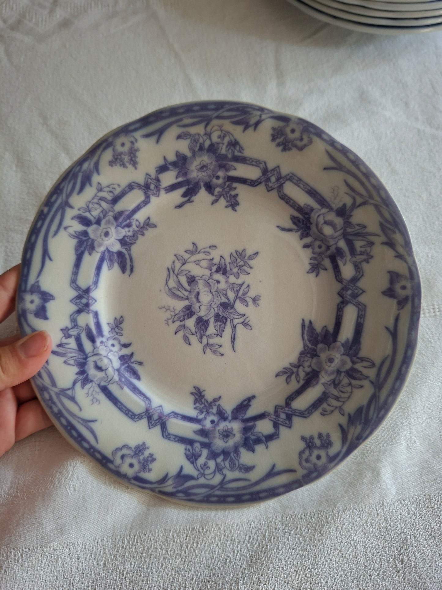 Lot de 8 assiettes à dessert en faïence de Sarreguemines – Modèle Cérès