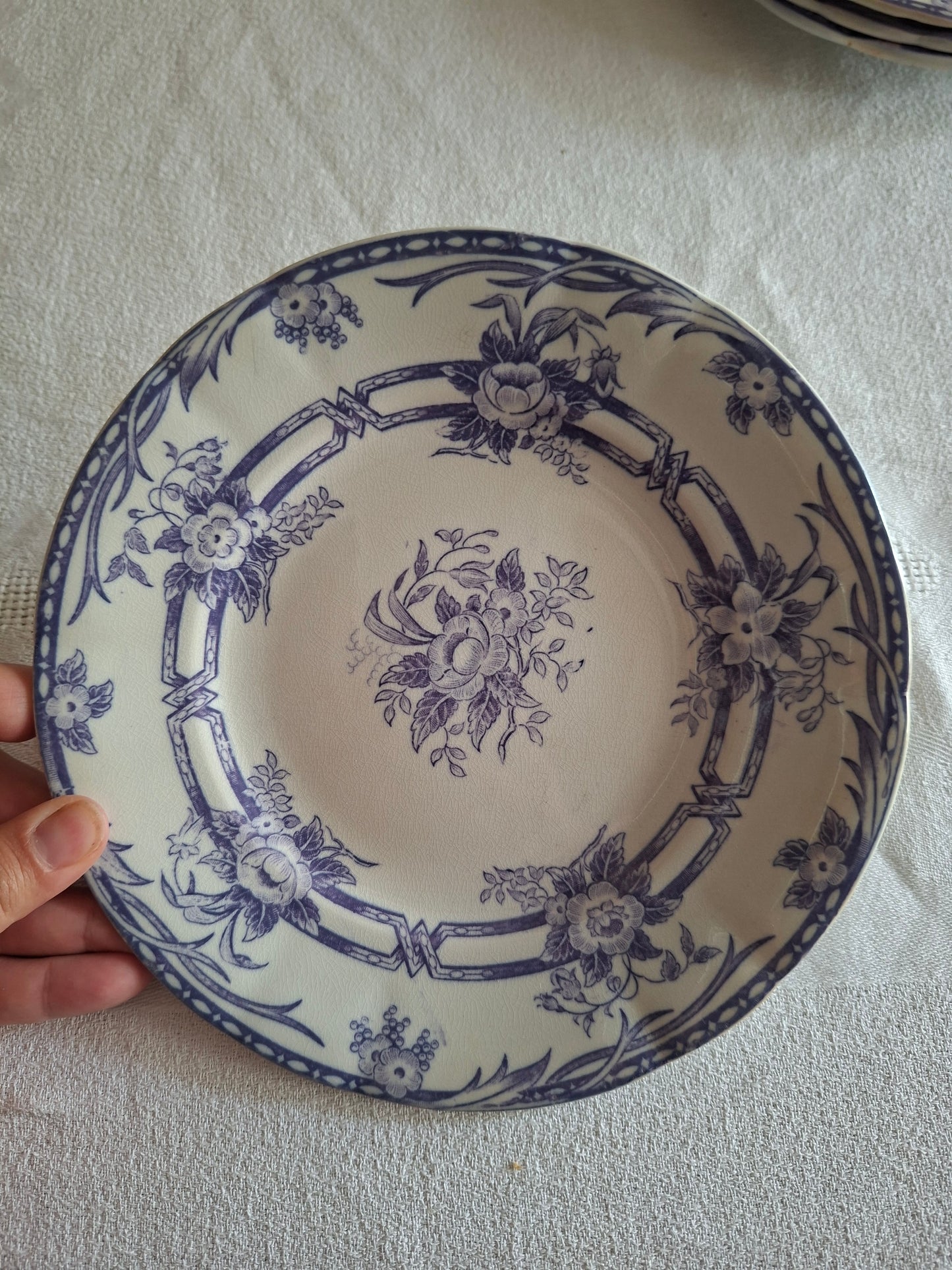 Lot de 8 petites assiettes à dessert en faïence de Sarreguemines – Modèle Cérès