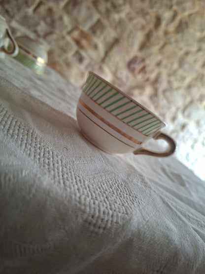 6 tasses avec soucoupes anciennes Salins – Arizona