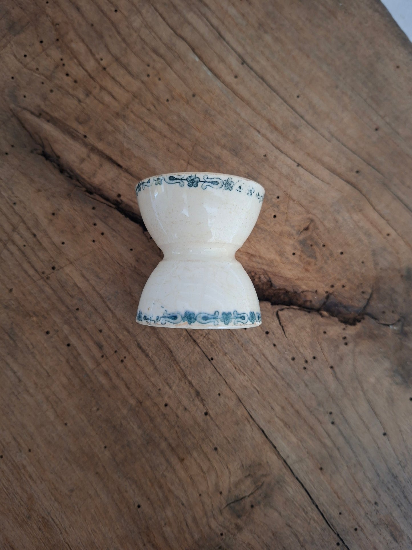 Mix & Match – 6 coquetiers anciens en terre de fer