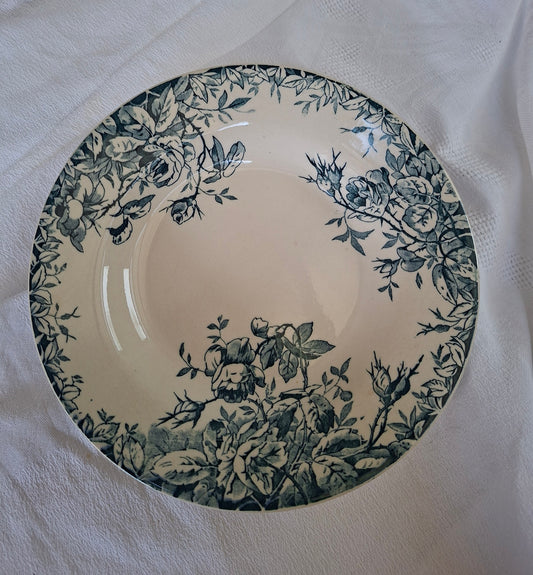1 assiette creuse Gien modèle « Floreal » en terre de fer