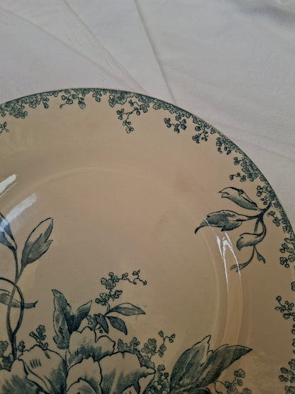 6 assiettes plates  (4) Gien modèle « Milan » en terre de fer
