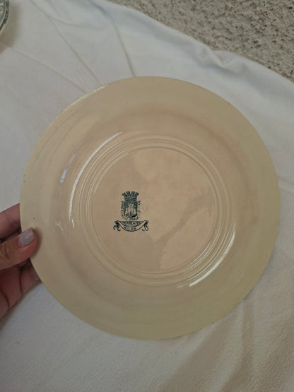 6 assiettes plates  (4) Gien modèle « Milan » en terre de fer