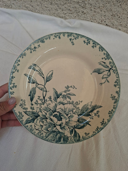 4 assiettes plates (2) Gien modèle « Milan » en terre de fer,