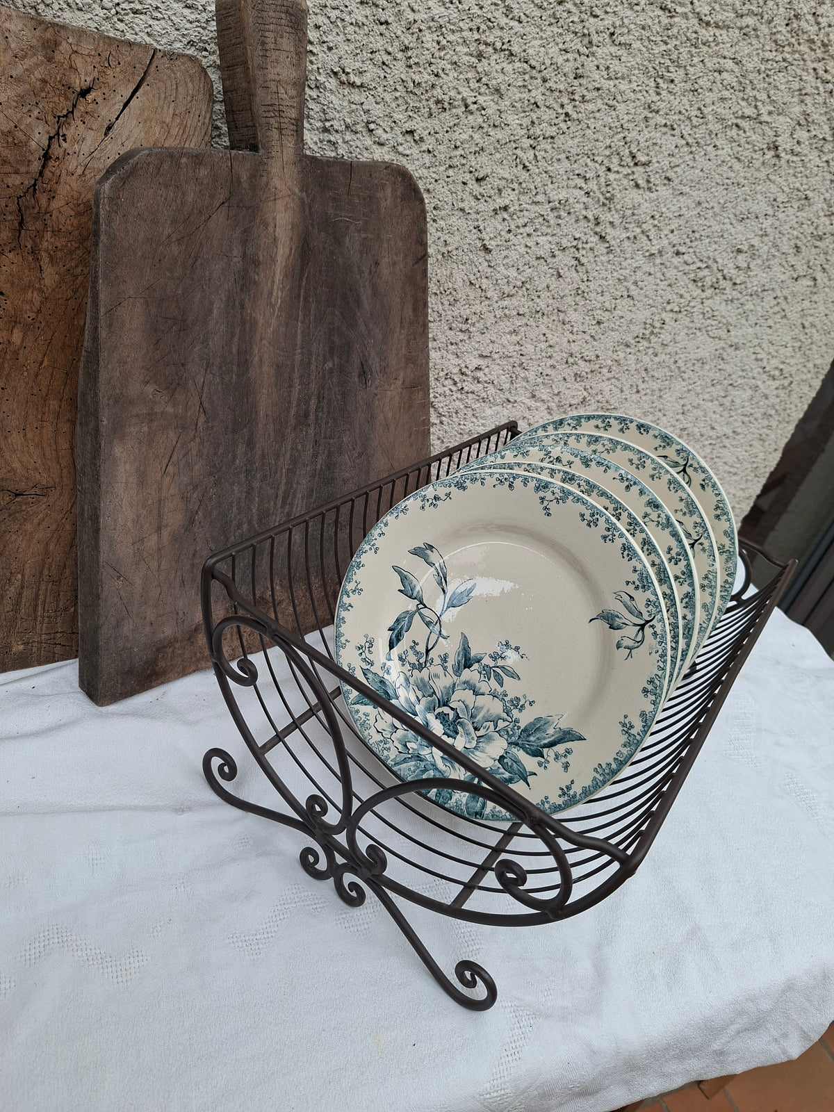 Très joli porte-assiettes décoratif
