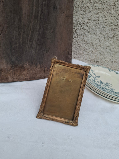 Cadre ancien en bronze