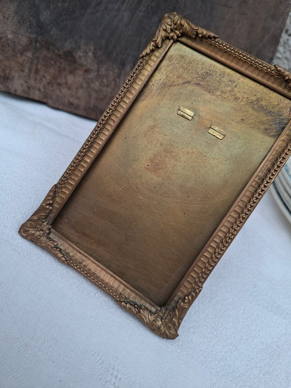 Cadre ancien en bronze