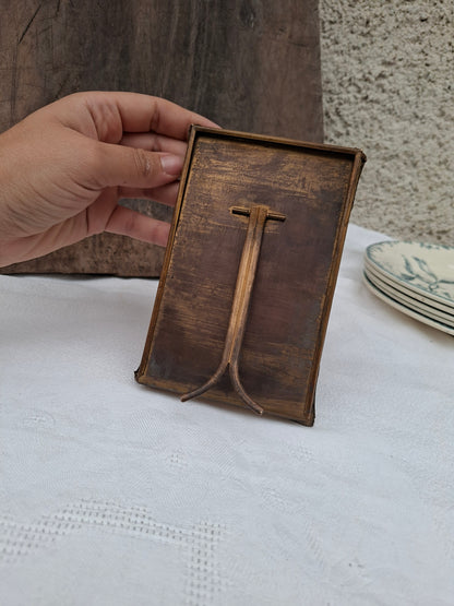 Cadre ancien en bronze